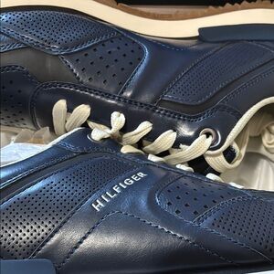 Tommy Hilfiger Men's Casual Shoes Alistair Lace Up Blue Cushioned Sneakers NWT